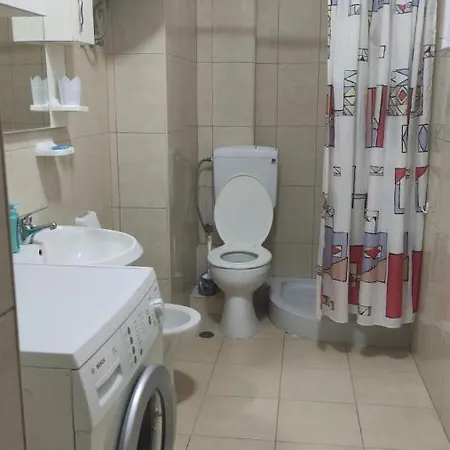 Apartment Near Bazaar Korce
